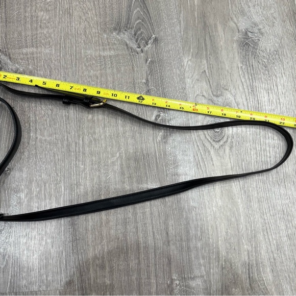 Small black purse with handle and cross body - Picture 7 of 9